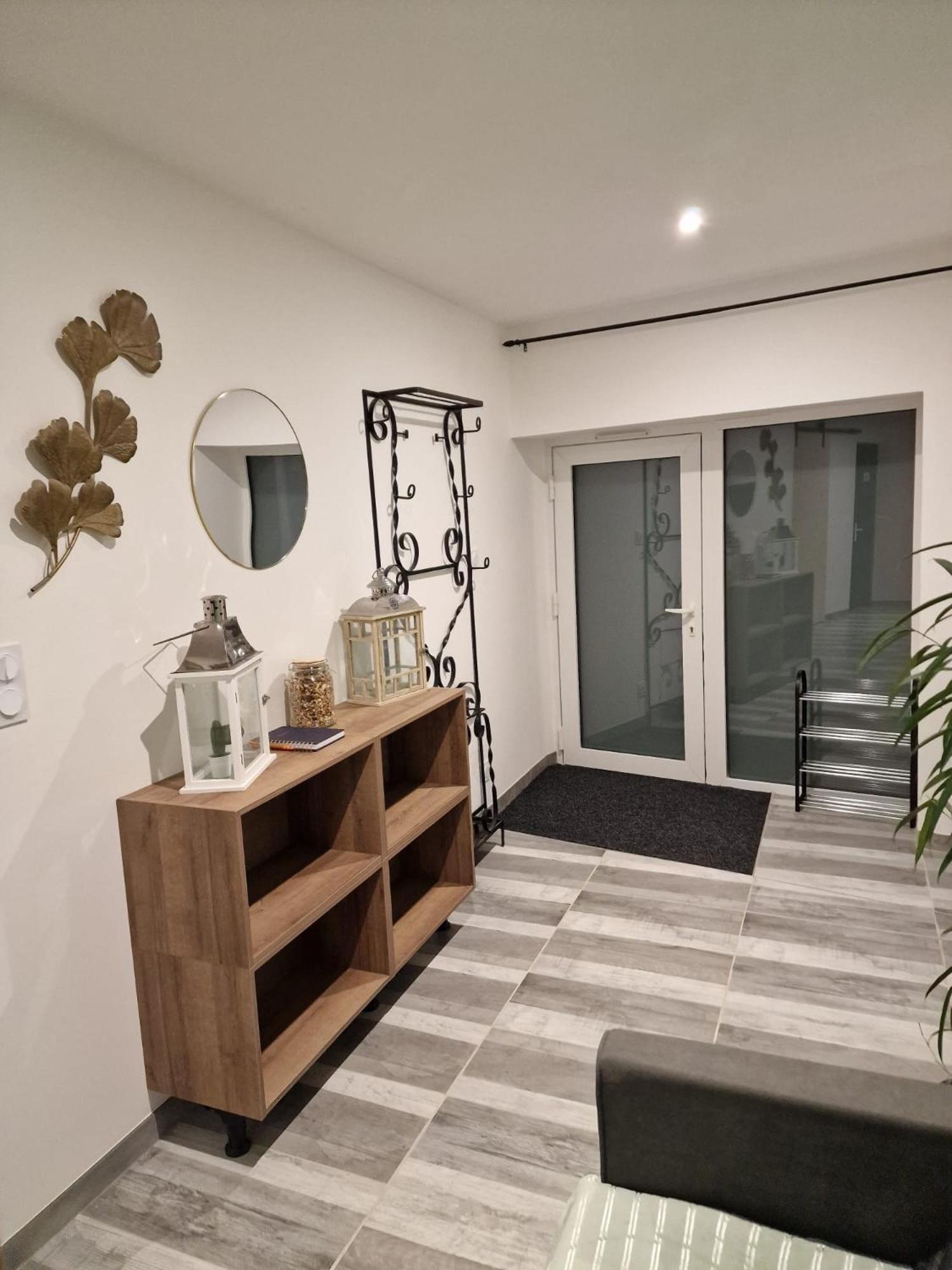 Comme A La Maison Gannat Exteriör bild